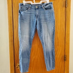 Levi Signature Modern Skinny jeans